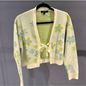 Light green/Cream Floral Women's Sweater